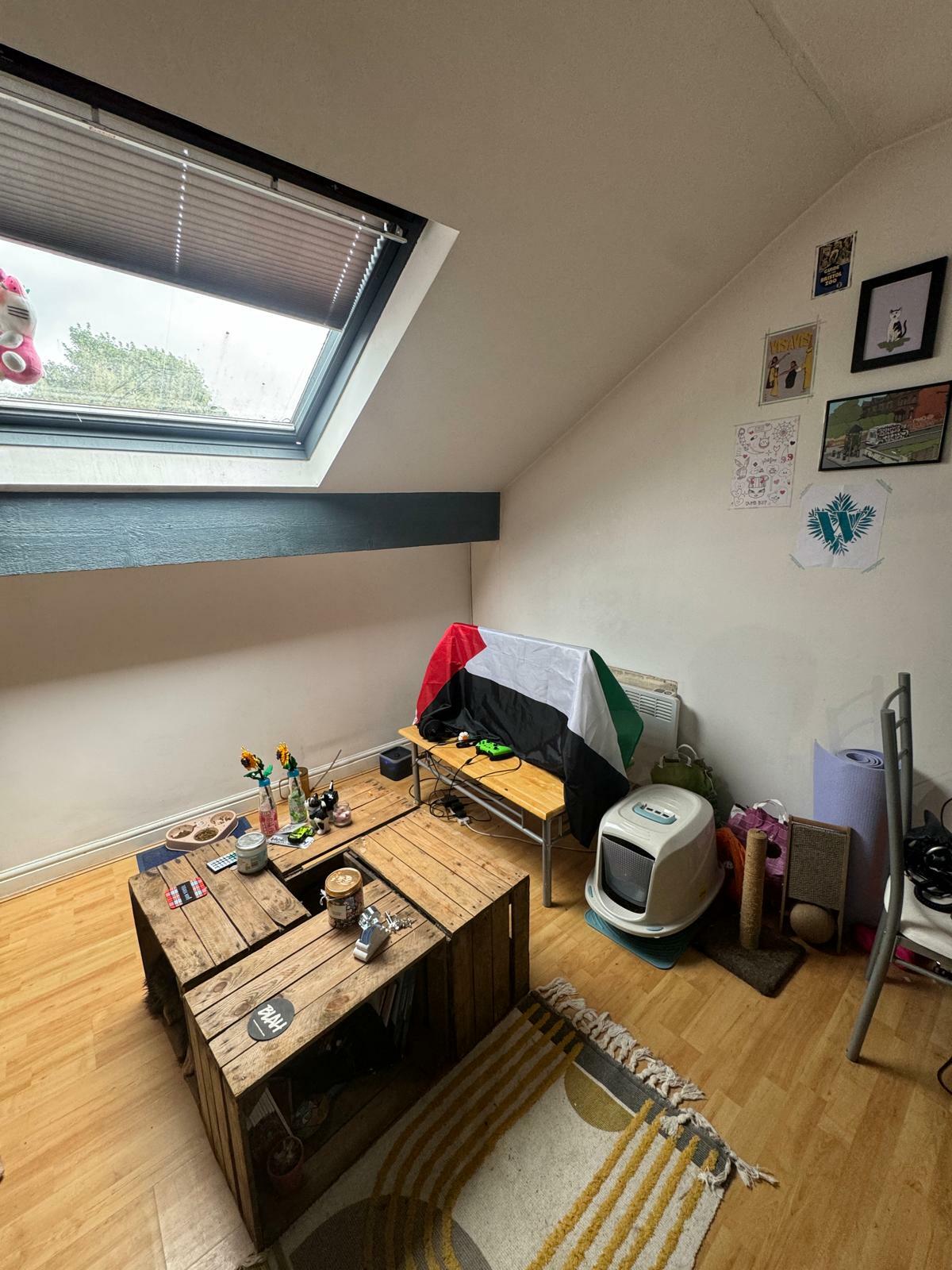 Flat Woodsley Road in Leeds