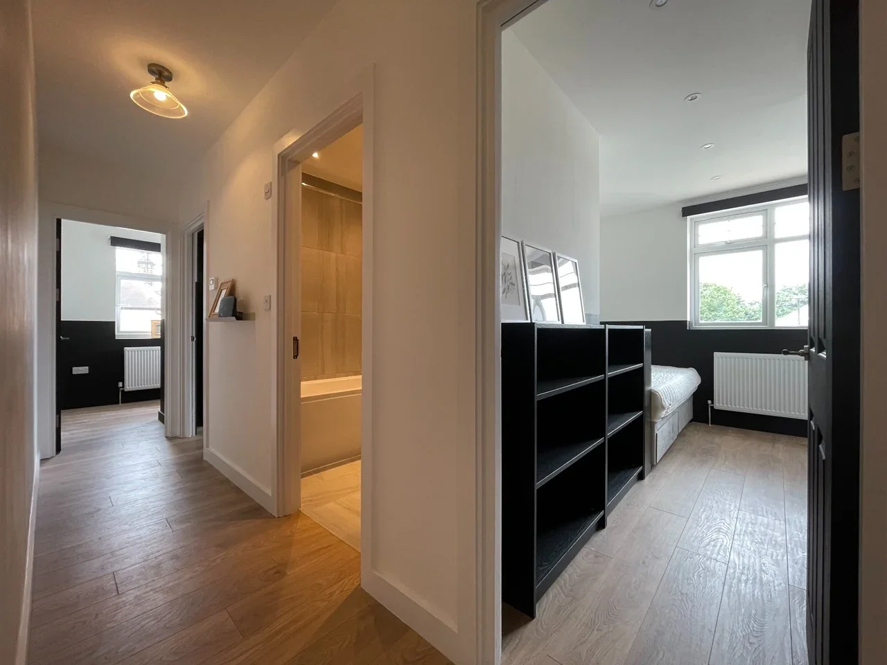 Flat Arras Avenue in Greater London