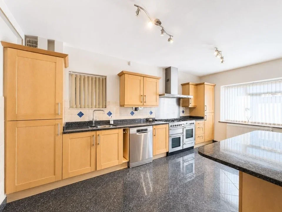 House Prestwick Close in Greater London