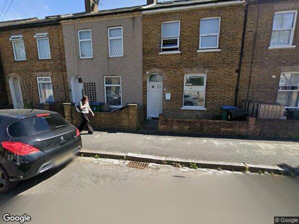 Room Albert Road North in Watford