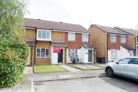 House Tennyson Avenue in Houghton Regis