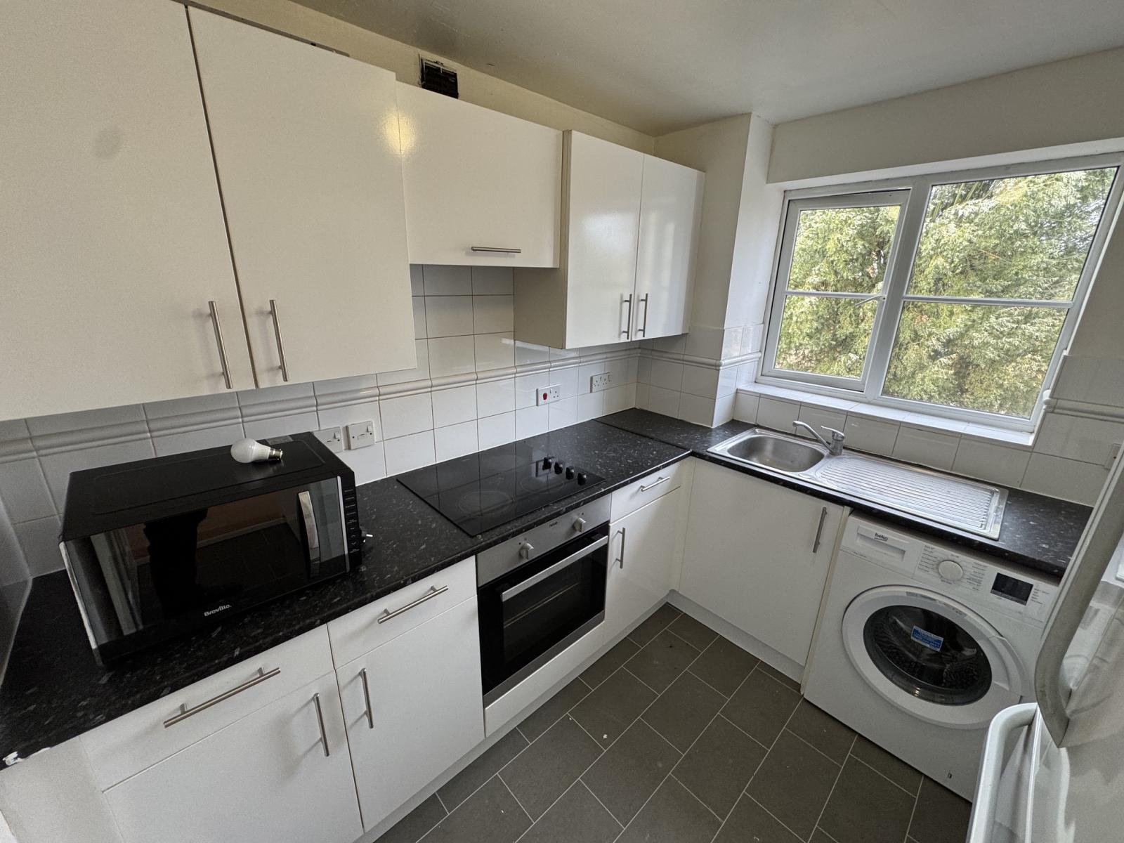 Flat Hodson Place in Greater London