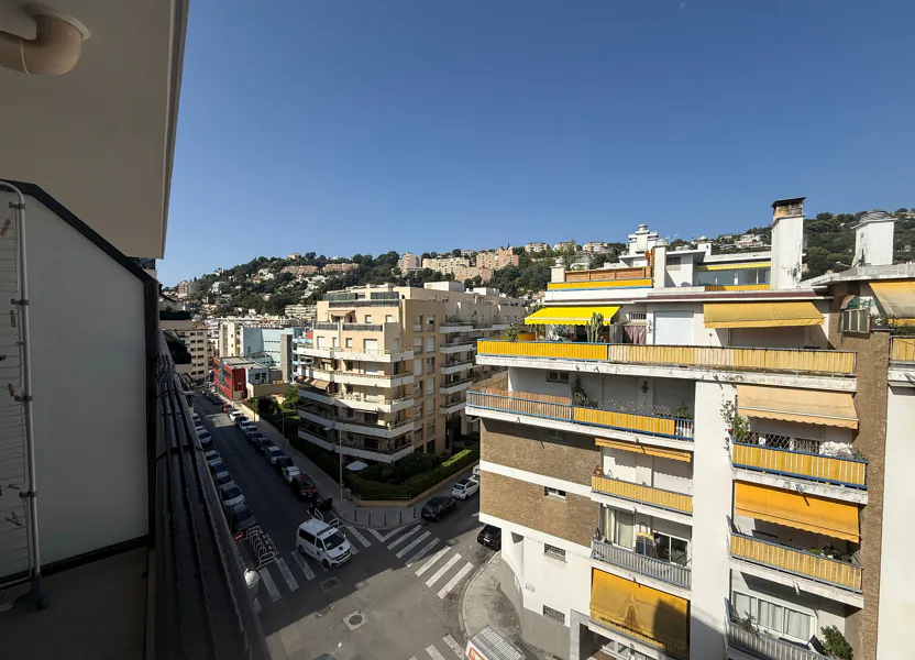 Flat Avenue Cauvin in Nice