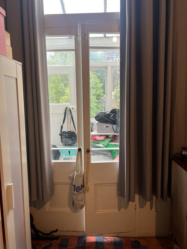 Room Mildenhall Road in Greater London