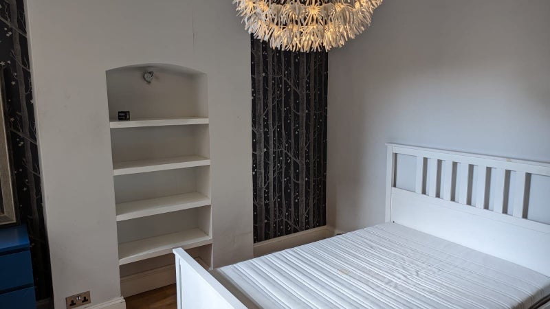 Room Criffel Avenue in Greater London