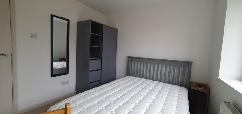 Room Birchway Close in Royal Leamington Spa