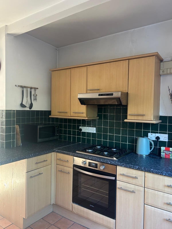 Room Huntingfield Road in Greater London