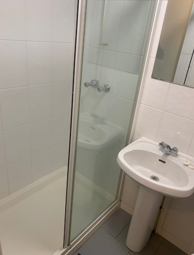 Flat Glenloch Road in Greater London