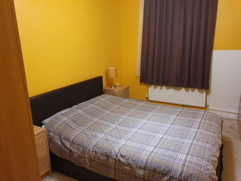 Room Leatherhead Close in Greater London