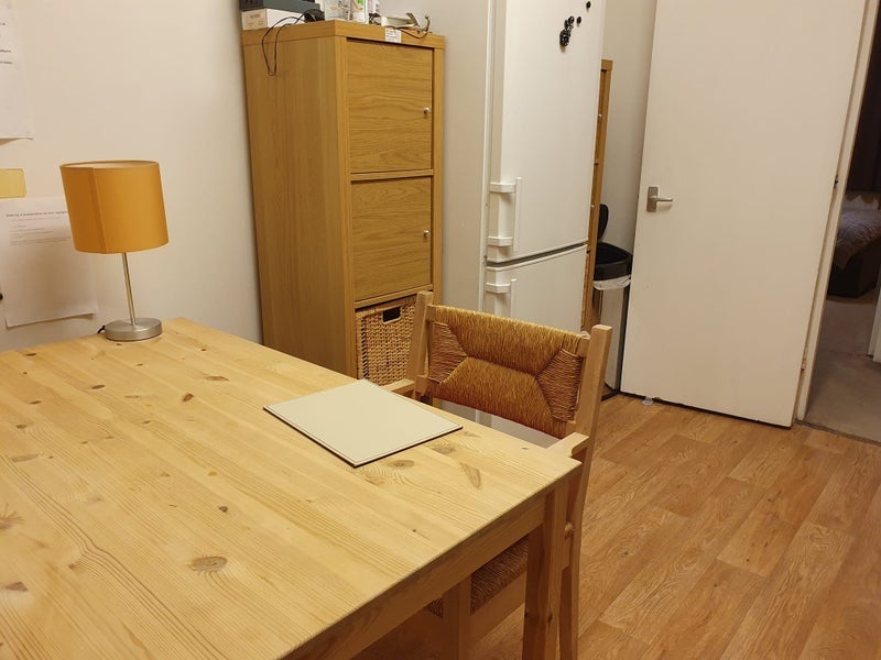 Room Leatherhead Close in Greater London
