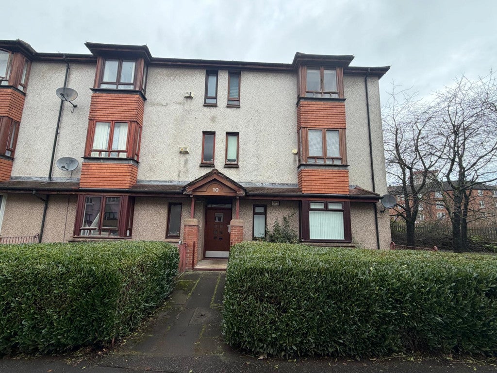 Flat Elmvale Row in Glasgow