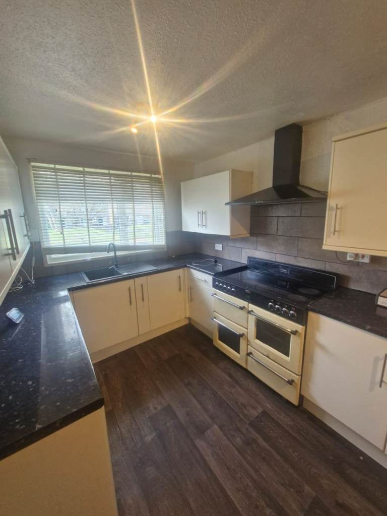 Flat Paddock Mill Court in Northampton