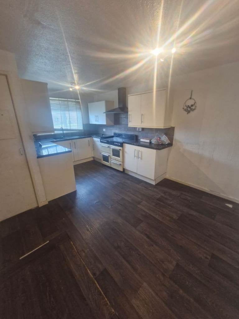 Flat Paddock Mill Court in Northampton