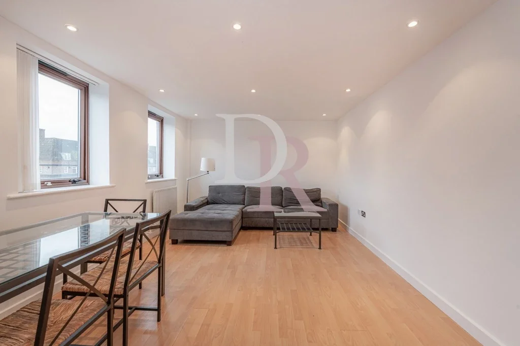 Flat Frampton Street in City of Westminster