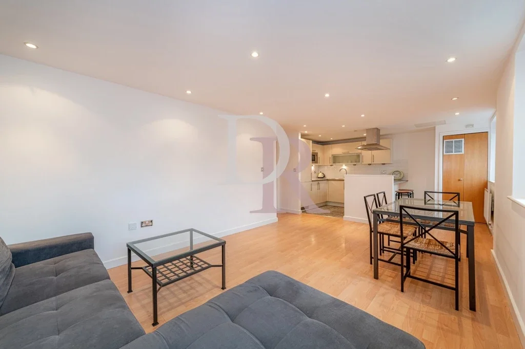 Flat Frampton Street in City of Westminster
