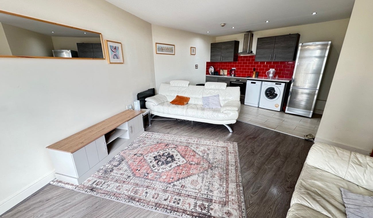 Flat Bute Terrace in Cardiff