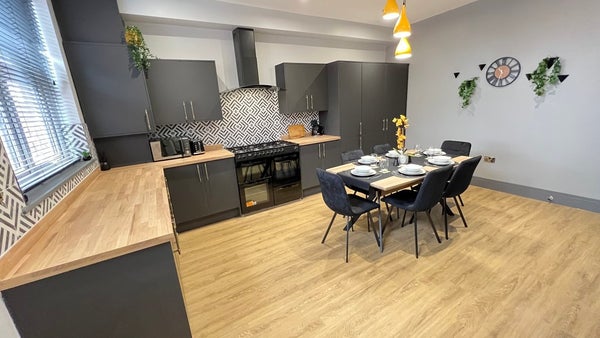 Flat Stratford Street in Leeds