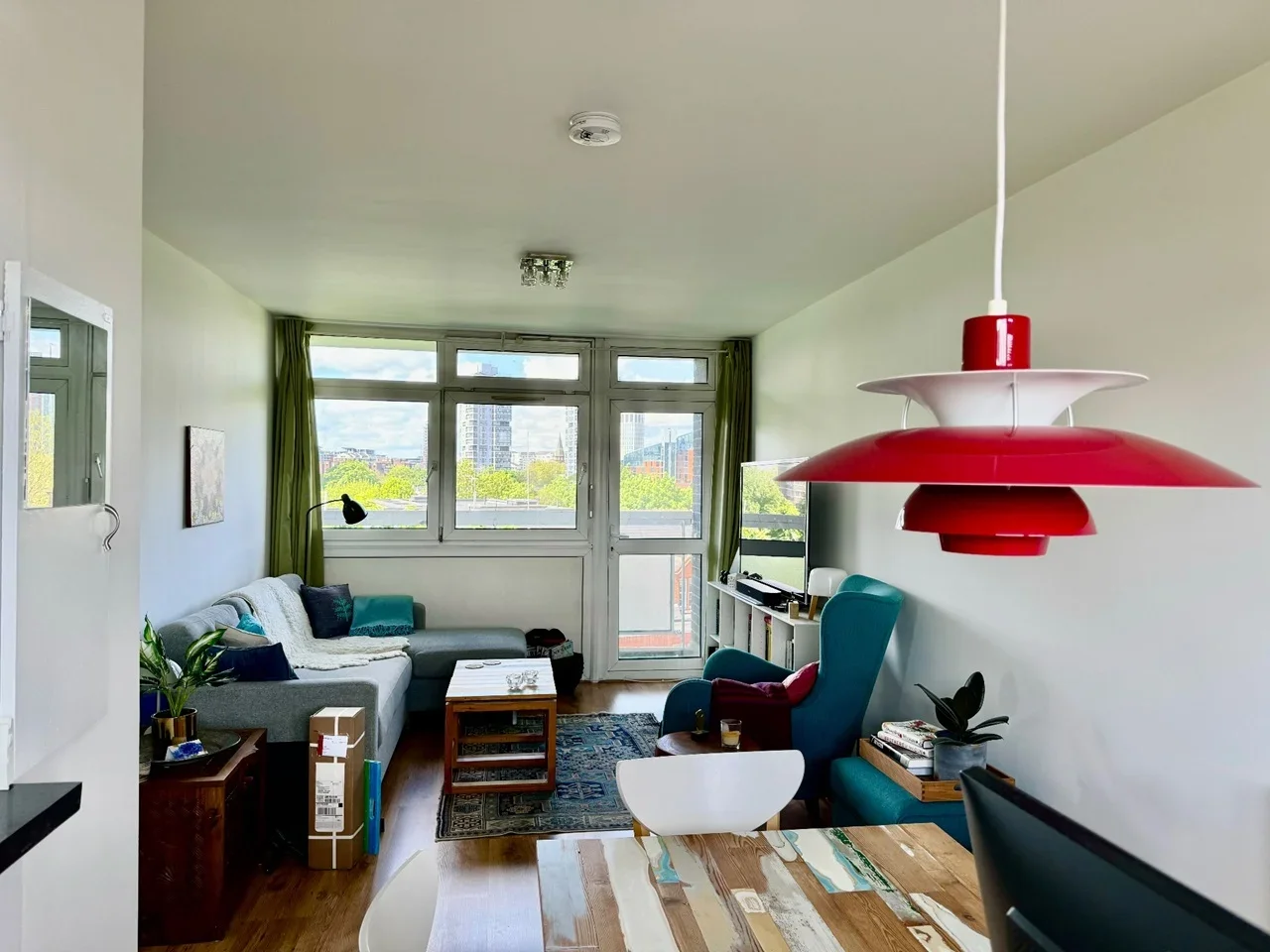 Flat Henty Close in Greater London