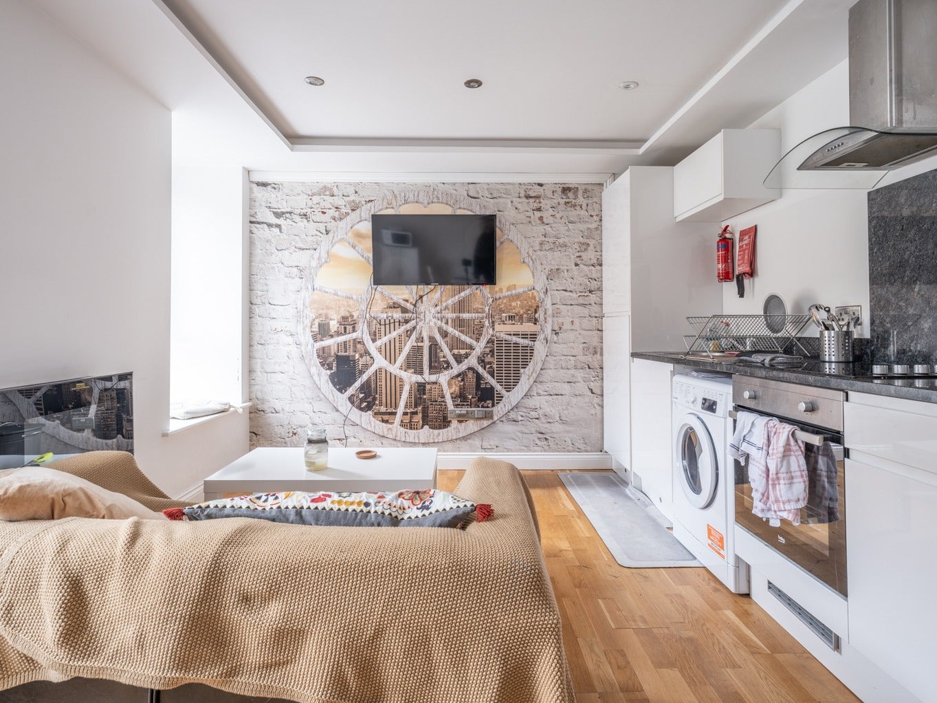 Flat Falconar's Court in Newcastle upon Tyne