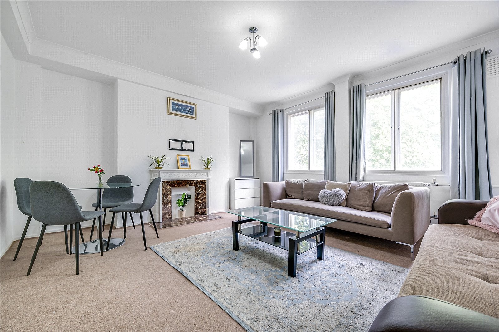 Flat Hyde Park Square in City of Westminster