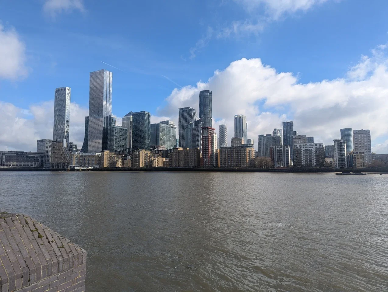 Flat Commercial Pier Wharf in Greater London