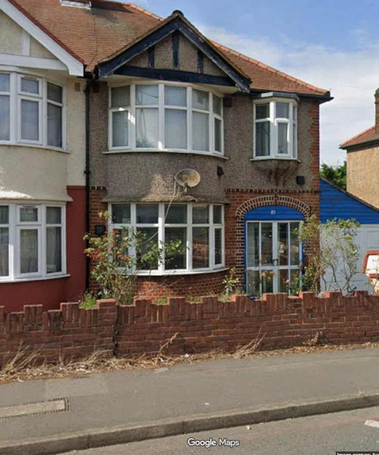 Flat Tolworth Rise North in Greater London