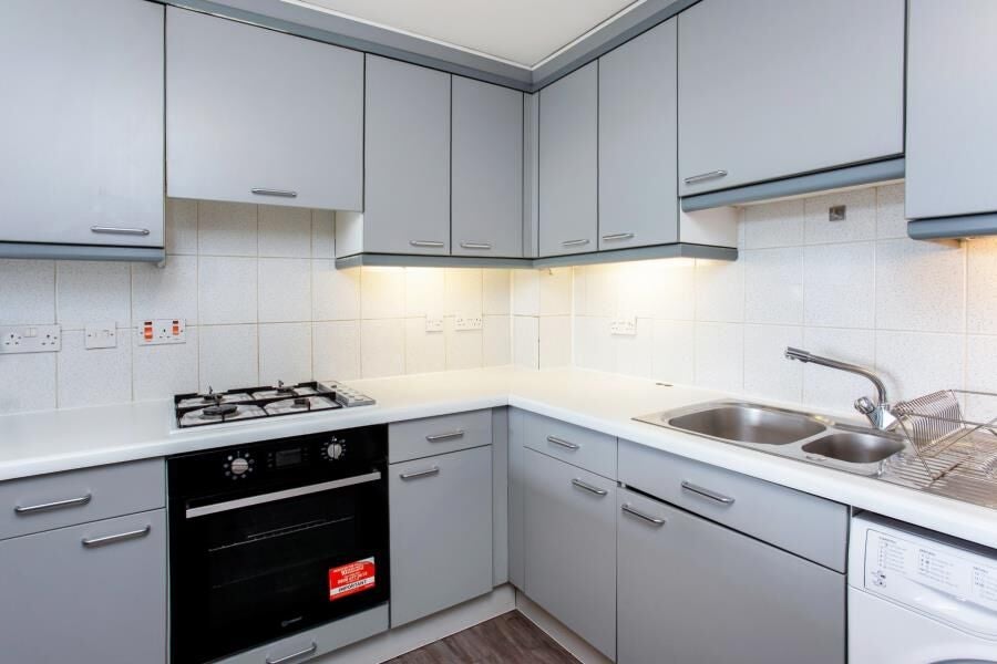 Flat Admiral Walk in City of Westminster