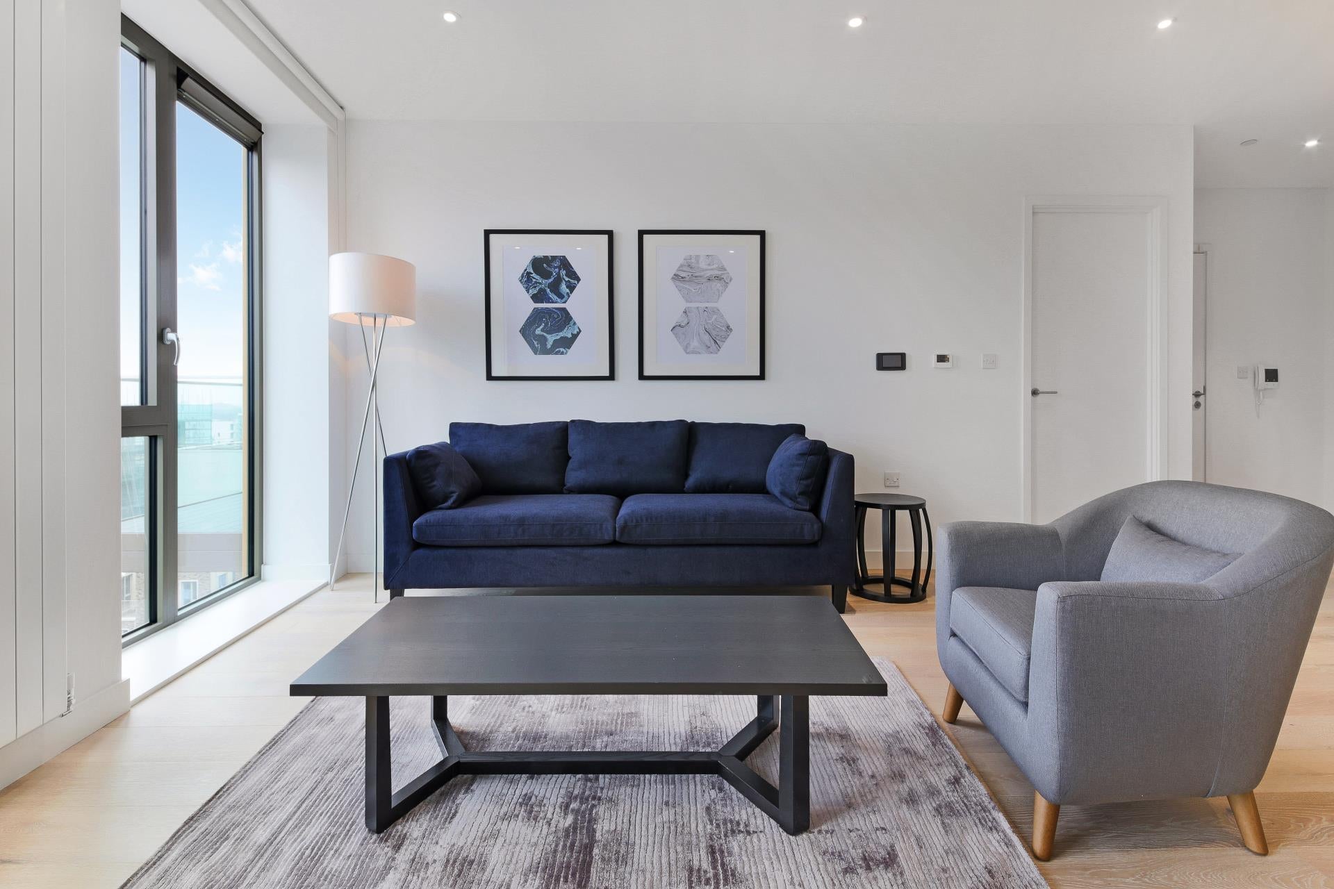 Flat Nautical Drive in Greater London