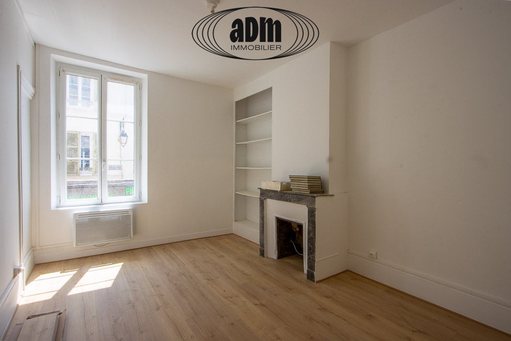 Flat Rue du Faubourg Saint-Nicolas in Meaux