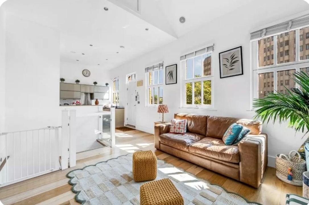 House Mornington Avenue in Greater London