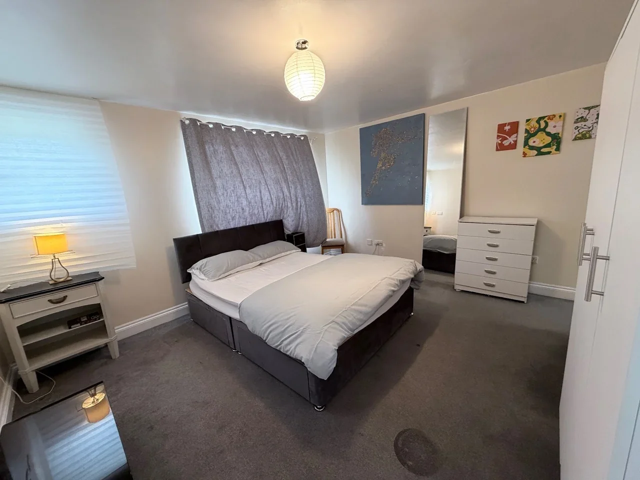 Room Brampton Grove in Greater London