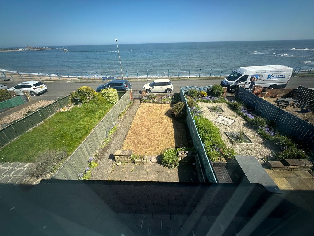 House Beach Terrace in Newbiggin by the Sea