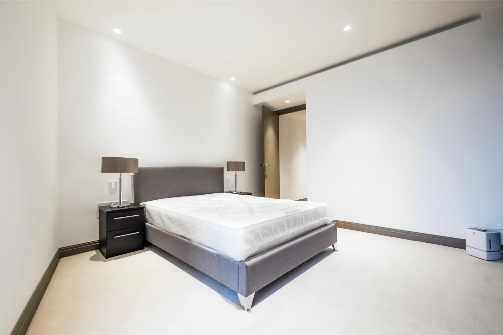 Flat Blackfriars Road in Greater London