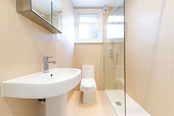 Flat Petworth Street in Greater London