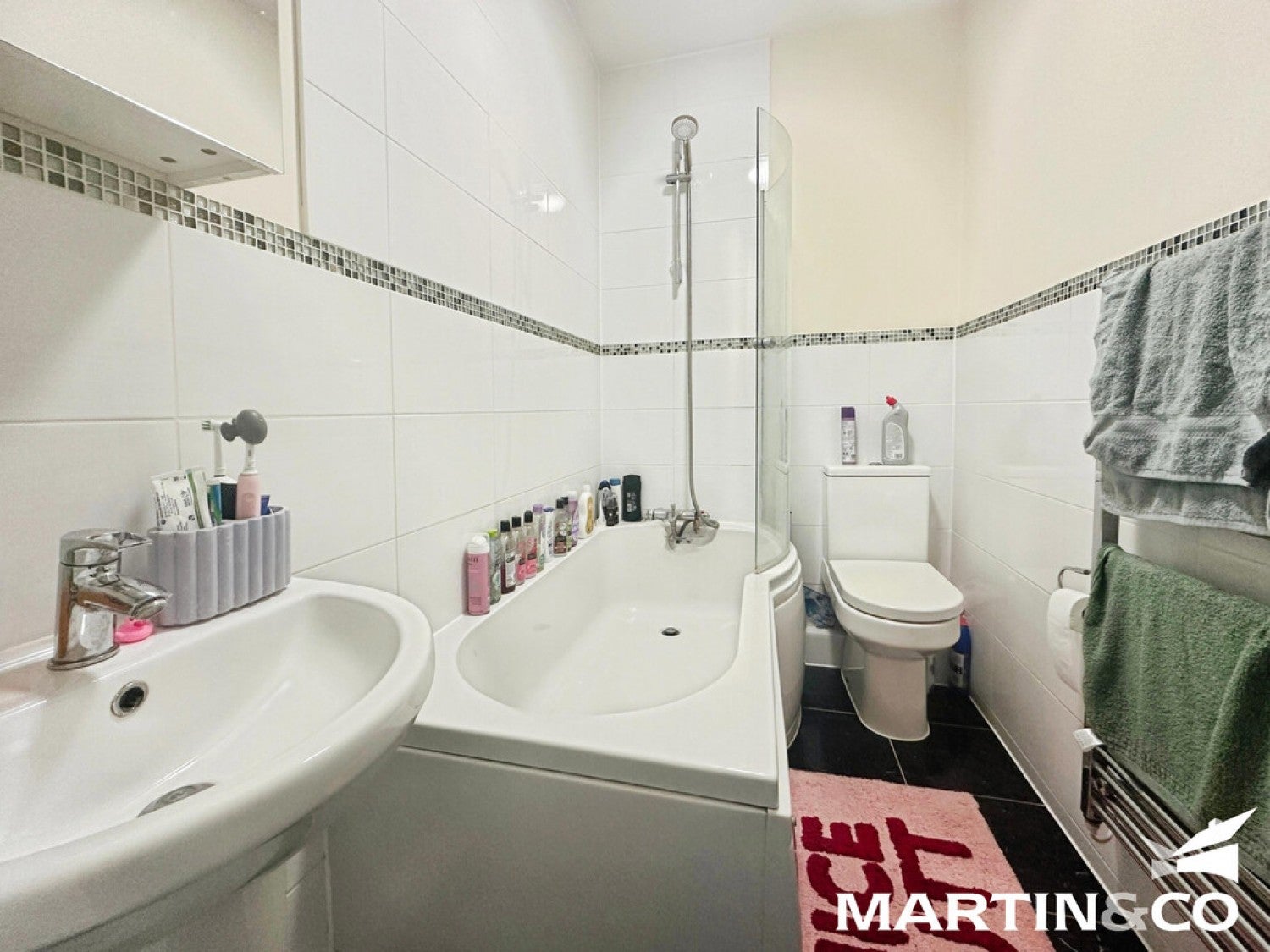 Flat Crittall Road in Witham
