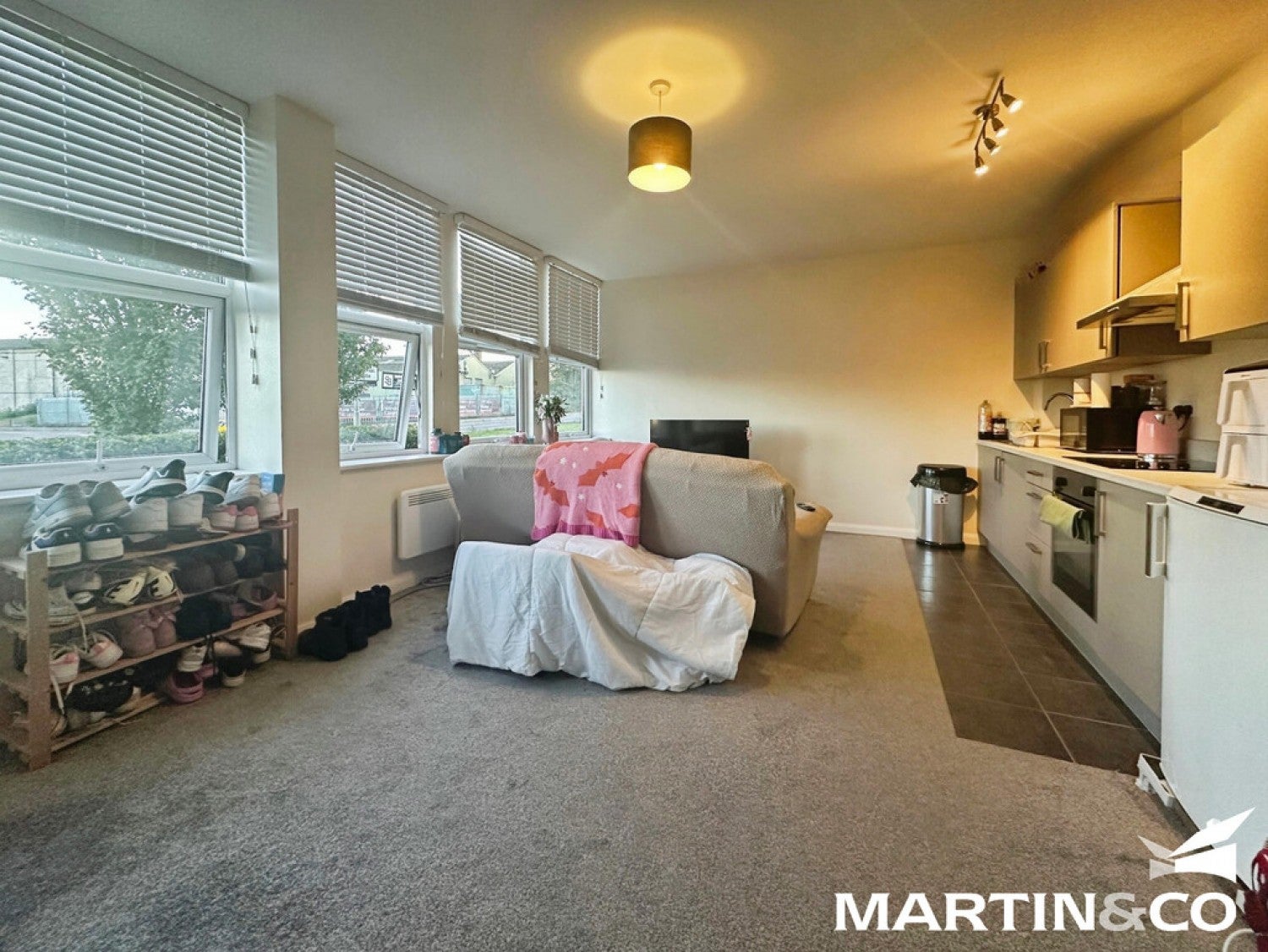 Flat Crittall Road in Witham
