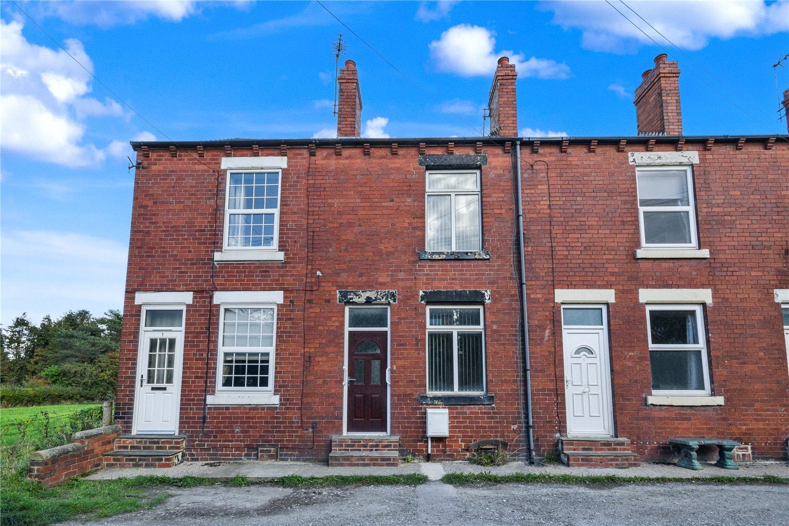 House Pitfield Road in Wakefield
