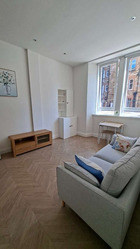 Flat Lochrin Terrace in City of Edinburgh