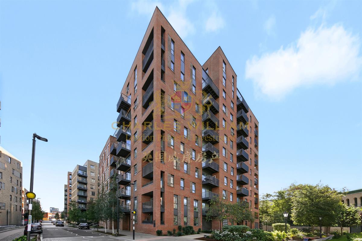 Flat Mary Neuner Road in Greater London