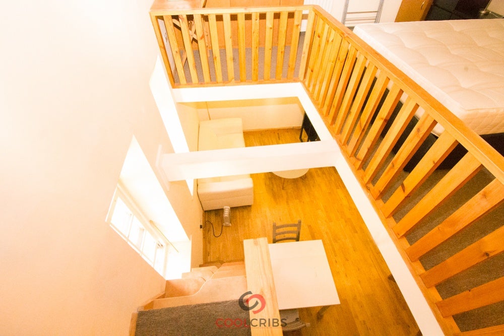 Flat Westbourne Crescent in City of Westminster