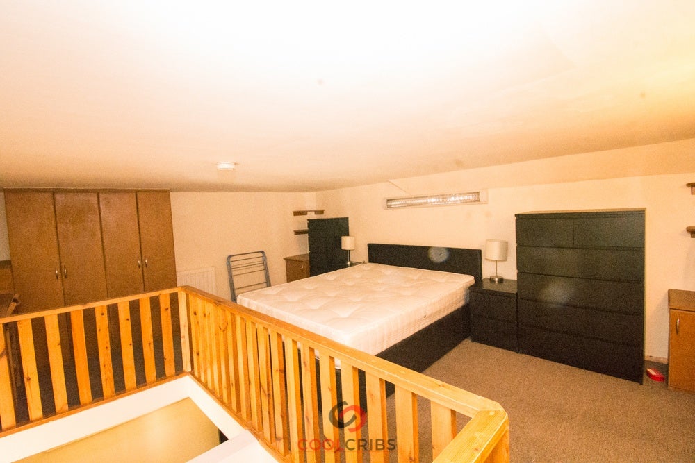Flat Westbourne Crescent in City of Westminster