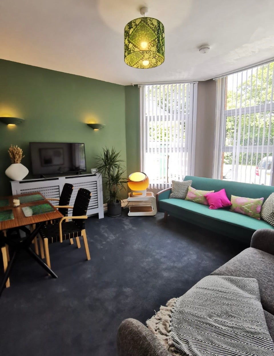 Flat Irlam Road in Trafford