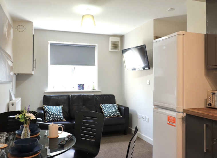 Flat Pulteney Road in Bath