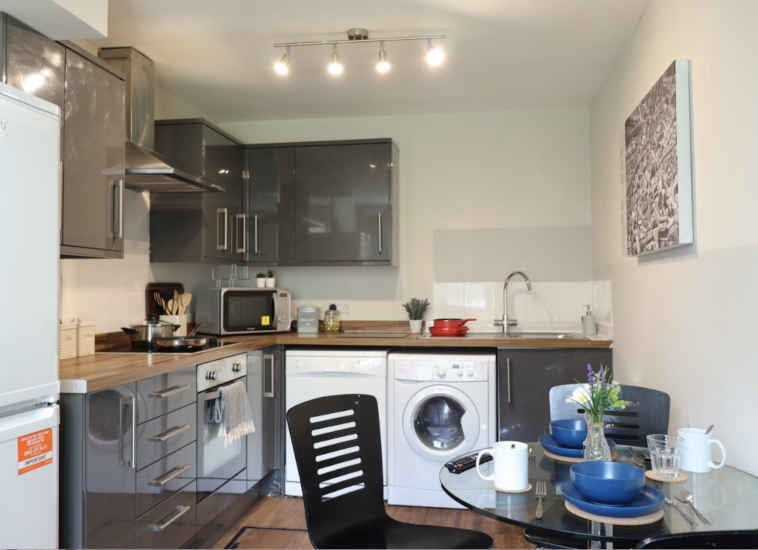 Flat Pulteney Road in Bath