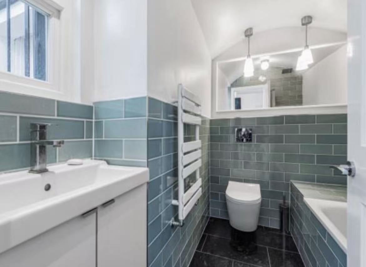 Flat Gloucester Terrace in City of Westminster
