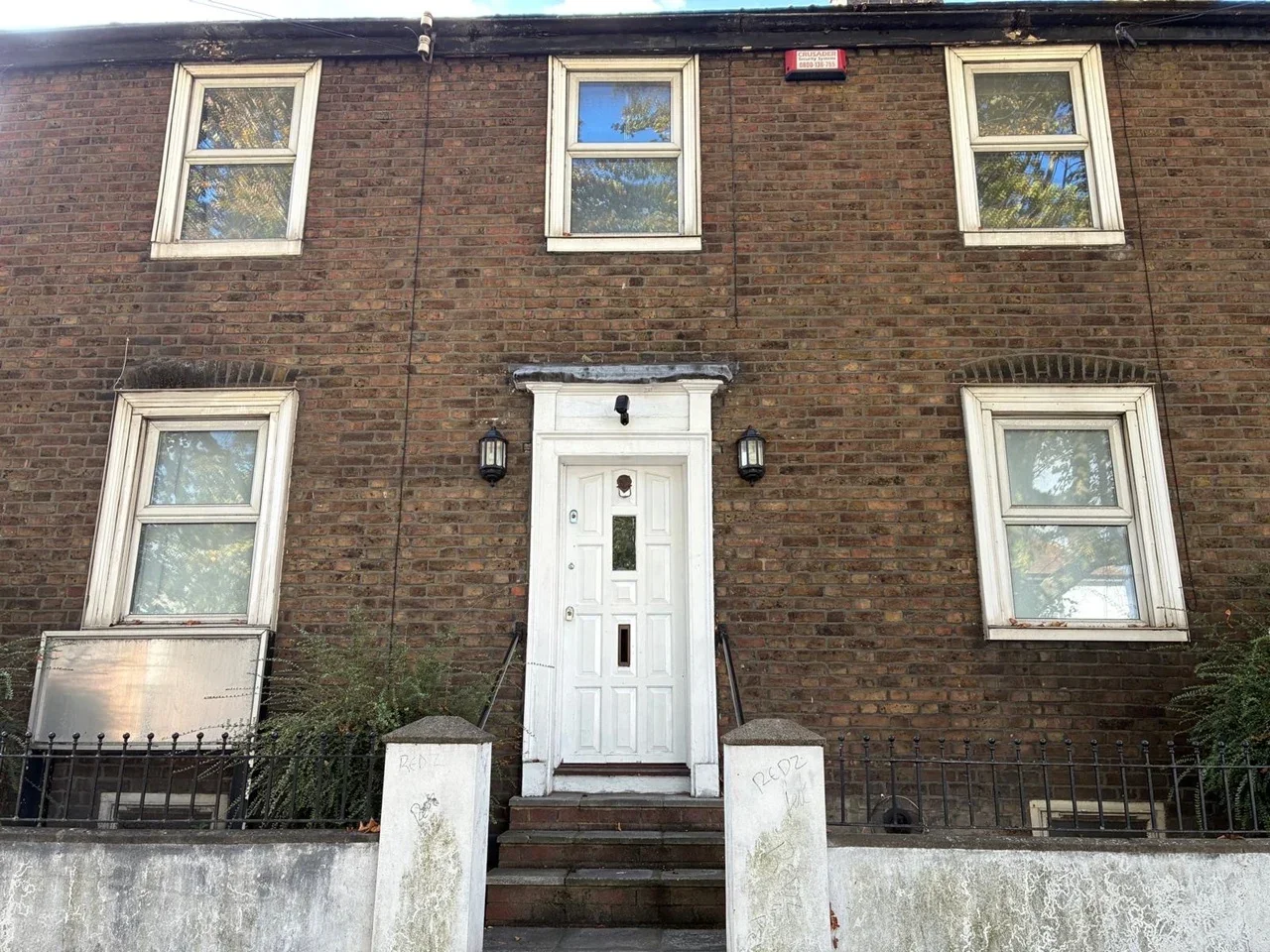 House New Road in Chatham