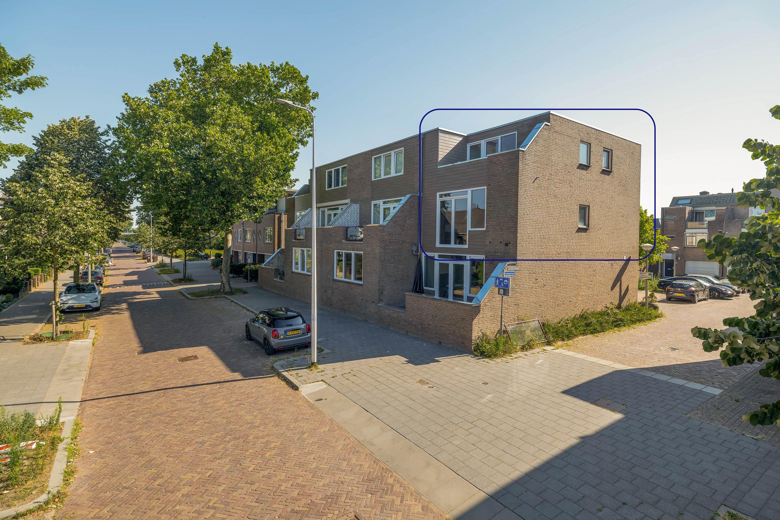 Huis Arubastraat 3 in Alphen aan den Rijn