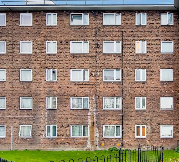 Flat Peckham Park Road in Greater London