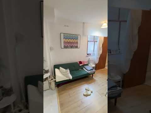 Flat Park Cottages in Greater London