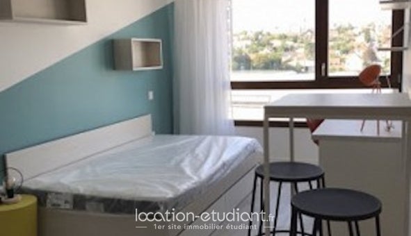 Flat Boulevard de Stalingrad in Ivry-sur-Seine
